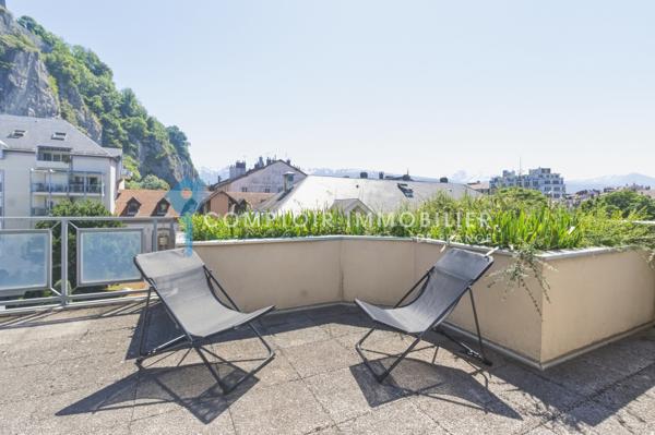 Duplex
                                                                                                                                                                                                                                                                                                                        4 pièce(s)                                                                                                                                                                                                          2 chambre(s)                                                                                                                                                                                                          110  m²