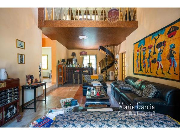 Grande maison (5 chambres)  – Quartier colline nord / Eau Bouillie – Nîmes