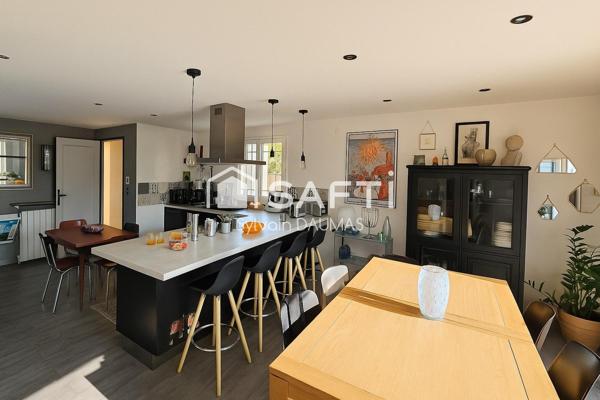 Ollioules – Espace, lumière et prestations pour une maison pensée pour votre confort.