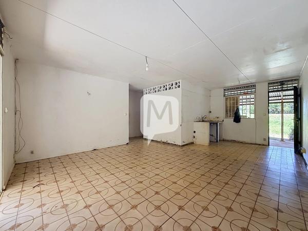 DPT GUYANE, à vendre RÉMIRE-MONTJOLY Maison T5 Pain-pied de 73 m2 sur un terrain de 1 702 m2