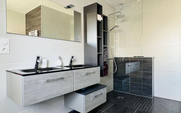 Maison à vendre    5 pièces • 148,50 m2 Rivedoux-Plage