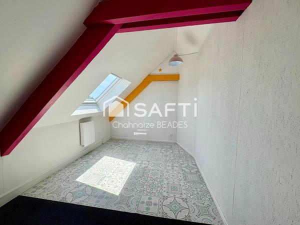 Ensemble immobilier avec hangars et appartements