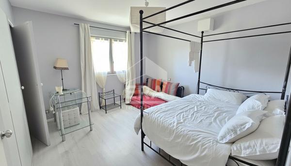 Canet en Roussillon : maison 4 faces à vendre avec garage et jardin avec pisicne