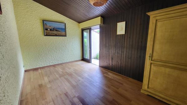 Mussidan Maison d'architecte 10 pièces, 290 m² habitables piscine parcelle de 3110m²