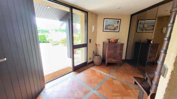 Mussidan Maison d'architecte 10 pièces, 290 m² habitables piscine parcelle de 3110m²