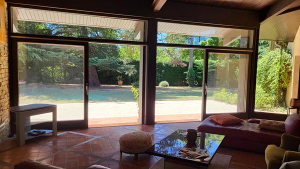 Mussidan Maison d'architecte 10 pièces, 290 m² habitables piscine parcelle de 3110m²