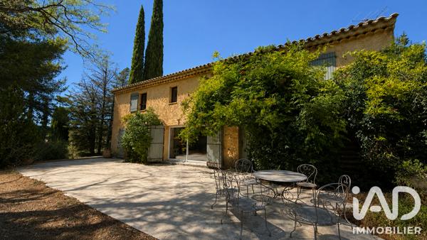 Maison à vendre 8 pièces 232 m² Le Castellet