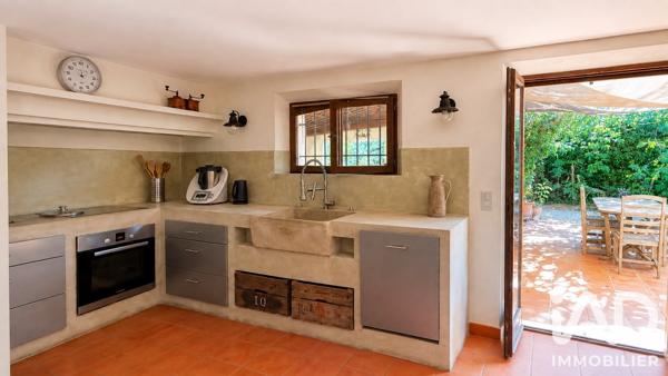 Maison à vendre 8 pièces 232 m² Le Castellet