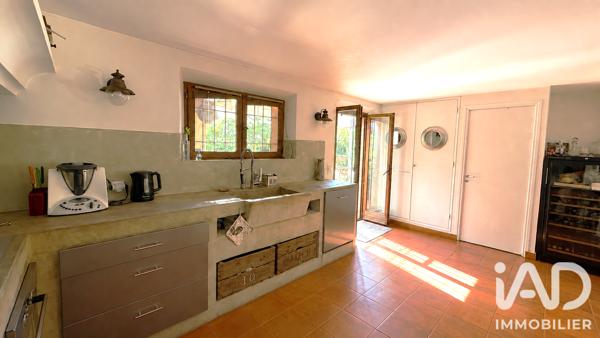 Maison à vendre 8 pièces 232 m² Le Castellet