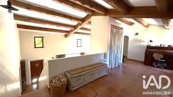 Maison à vendre 8 pièces 232 m² Le Castellet