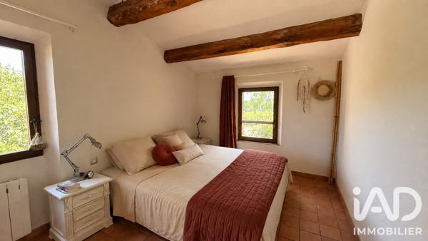 Maison à vendre 8 pièces 232 m² Le Castellet