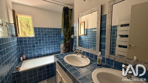 Maison à vendre 8 pièces 232 m² Le Castellet