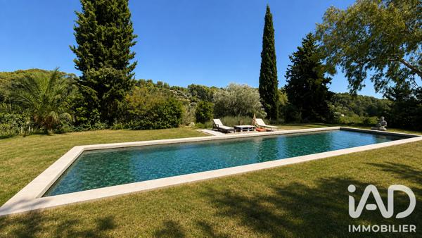 Maison à vendre 8 pièces 232 m² Le Castellet
