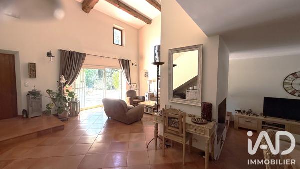 Maison à vendre 8 pièces 232 m² Le Castellet