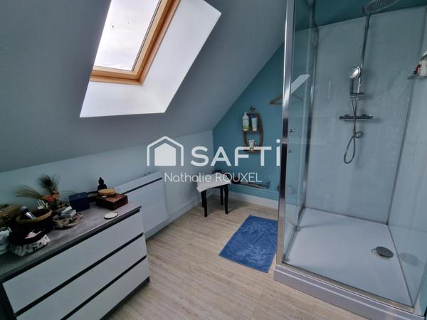 Maison 195 m2, 4 chambres, 2 salles d'eau, 2214 m2 terrain