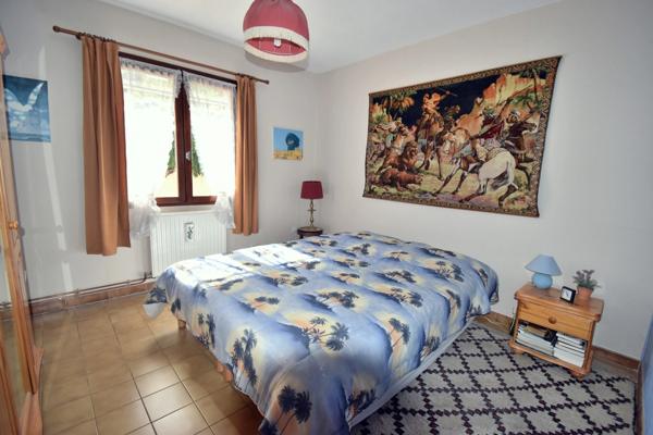 Aiglun, Maison individuelle 6 pièces, 5 chambres avec jardin, terrasse et garage de 30 m²