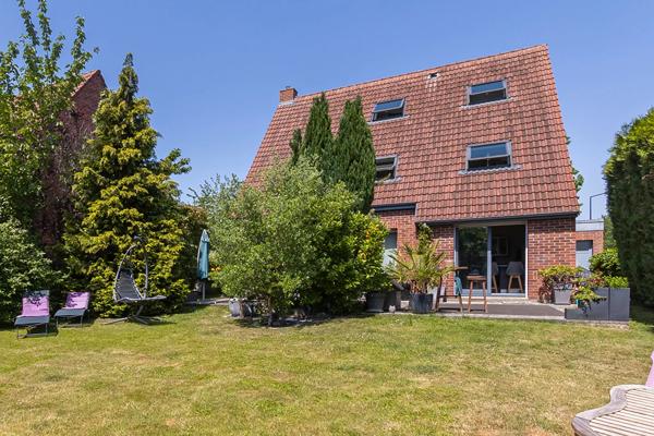 Maison à vendre 8 pièces 170m² Pérenchies (59840)