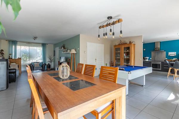 Maison à vendre 8 pièces 170m² Pérenchies (59840)