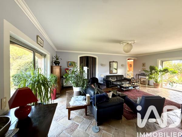 Maison à vendre 17 pièces 411 m² Sainte-Maxime