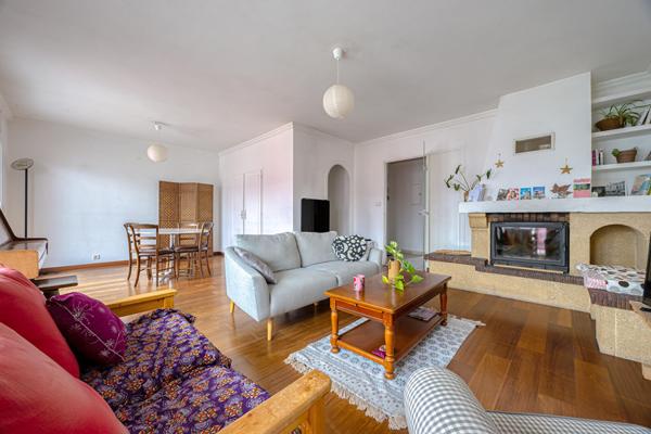 Appartement 5 pièces à vendre à Chambéry - Dernier étage avec garage et balcon