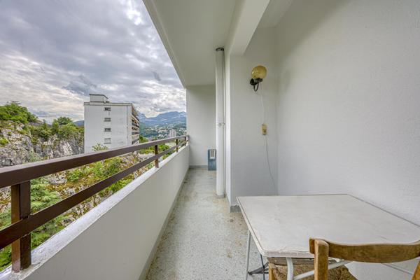 Appartement 5 pièces à vendre à Chambéry - Dernier étage avec garage et balcon