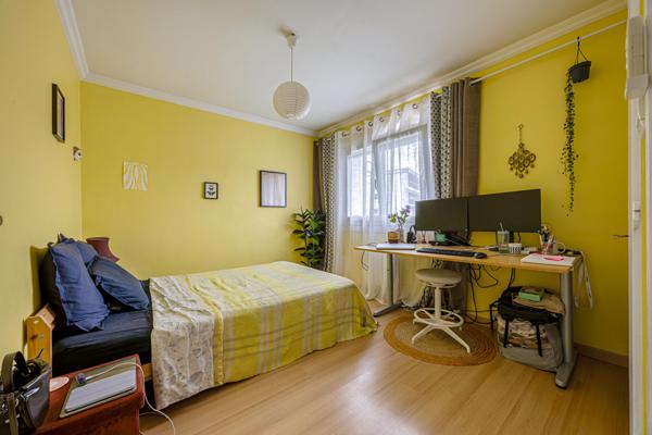 Appartement 5 pièces à vendre à Chambéry - Dernier étage avec garage et balcon