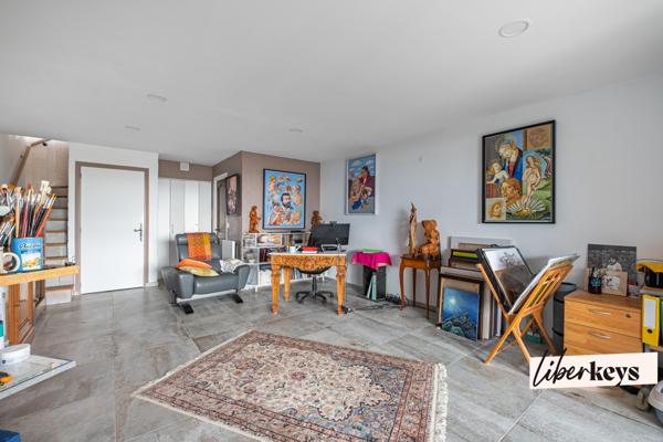 Superbe bastidon rénové - 3 pièces - 82  m2 - Terrasse/Loggia 24 m2 - Jardin 60 m2