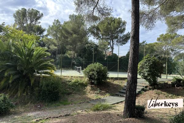 Superbe bastidon rénové - 3 pièces - 82  m2 - Terrasse/Loggia 24 m2 - Jardin 60 m2