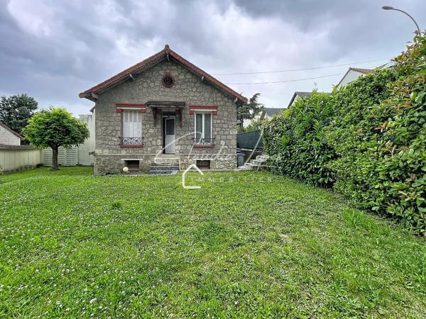 MAISON INDIVIDUELLE 3P AVEC CAVE, GARAGE ET GRAND JARDIN