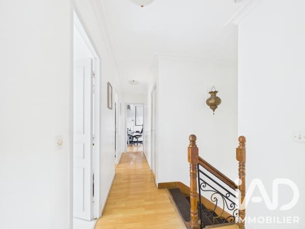 Maison à vendre 7 pièces 152,55 m² Évry-Courcouronnes