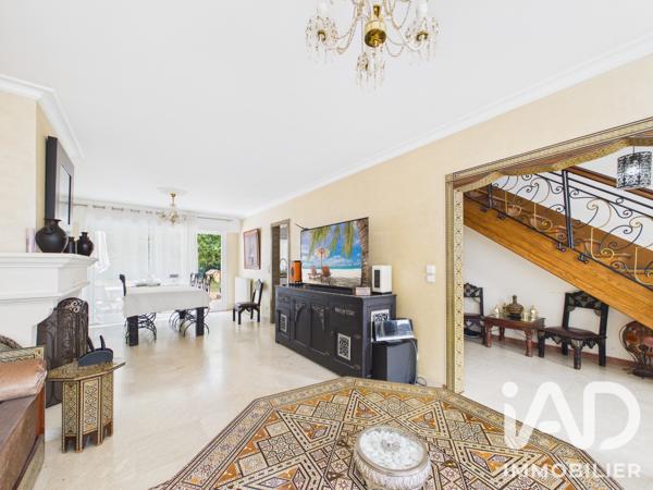 Maison à vendre 7 pièces 152,55 m² Évry-Courcouronnes
