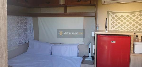 Vente                                                      Terrain
                        
                                         284 m2                     à Fréjus