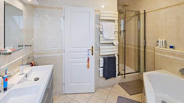 Maison 5 chambres, 3 salles d'eau