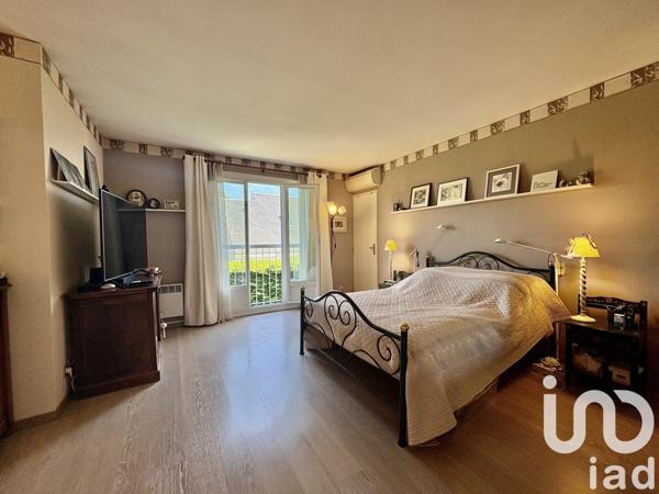 Maison 7 pièces de 180 m² à Marolles-en-Brie (94440)