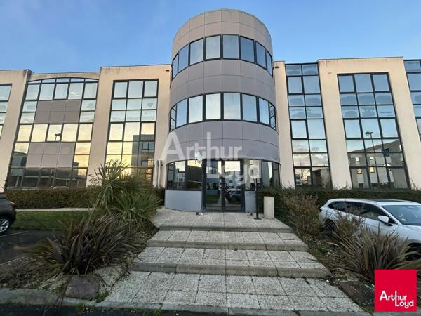 SAINT-GREGOIRE - BUREAUX A LOUER - 85M²