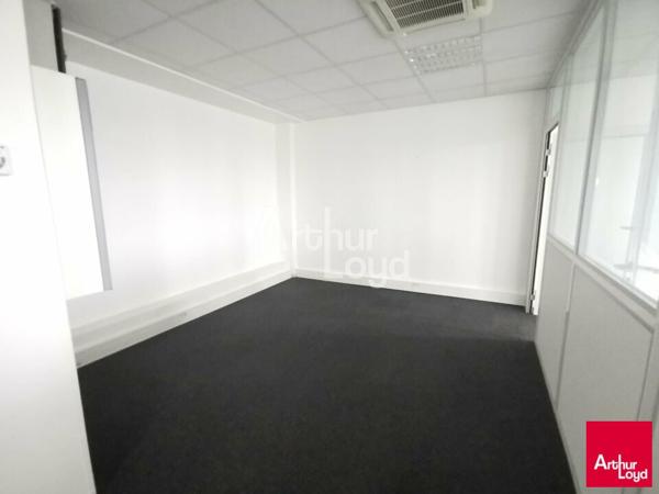 SAINT-GREGOIRE - BUREAUX A LOUER - 85M²