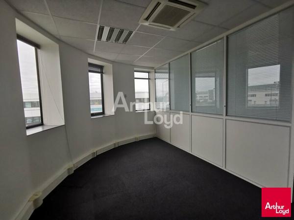 SAINT-GREGOIRE - BUREAUX A LOUER - 85M²