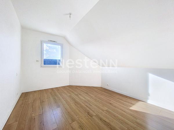 Maison confortable située dans un quartier calme et résidentiel de Montjean-Sur Loire , vie de plain pied