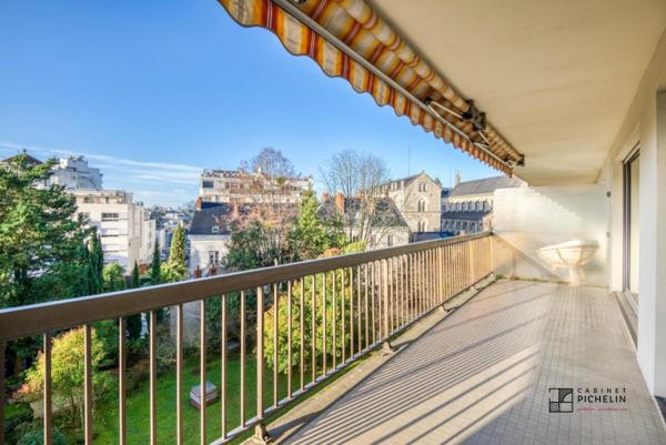 Nantes Centre, T5 avec terrasse et parking