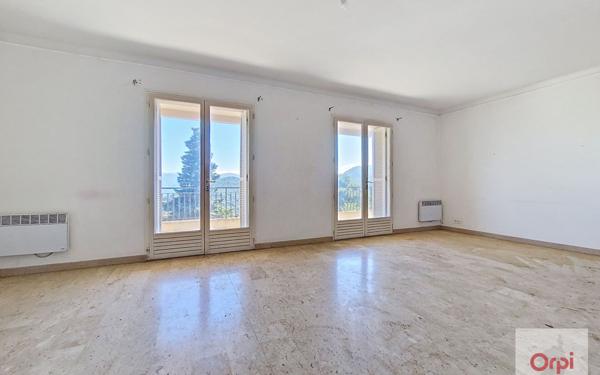 Immeuble à vendre    24 pièces •  Sartène