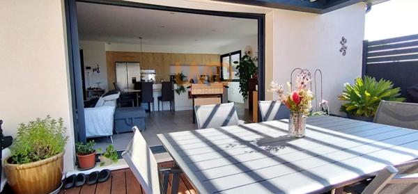 Maison de plain-pied - piscine - au calme - garantie décennale