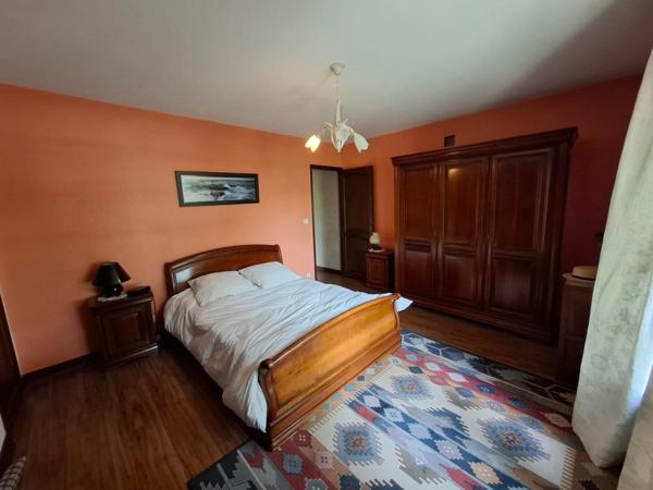 Maison familiale de plain-pied avec sous-sol - 129 m² habitables – 290 000 €