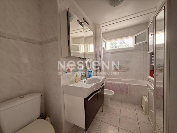 Maison individuelle - vie de plain pied - 3 chambres - sous-sol total - jardin
