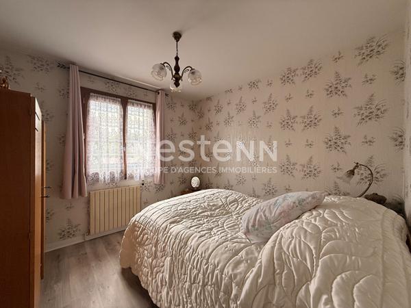 Maison individuelle - vie de plain pied - 3 chambres - sous-sol total - jardin