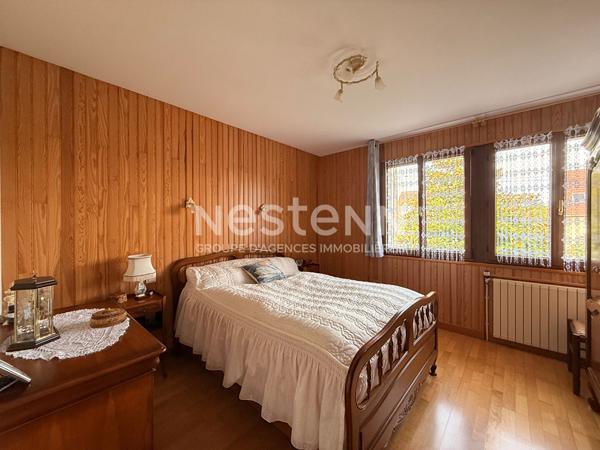 Maison individuelle - vie de plain pied - 3 chambres - sous-sol total - jardin
