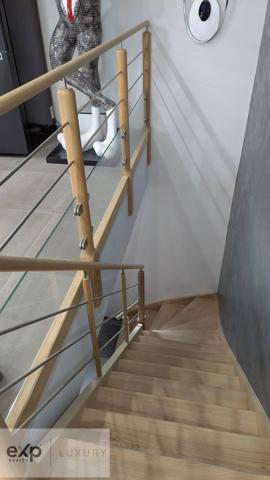 Tranquillité et espace – Propriété moderne avec terrain boisé