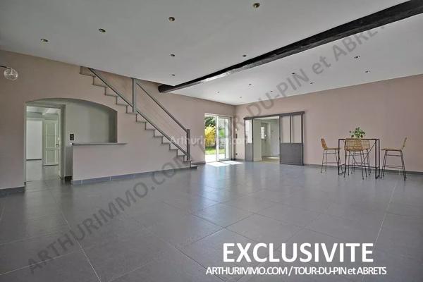 Vente Maison 7 pièces 256 m2 à Bourgoin-Jallieu