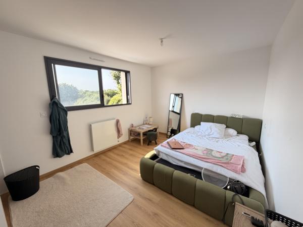 Maison 11 pièce(s) 6 chambre(s) 241 m²