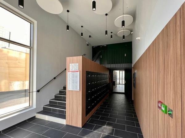 Plateau de bureaux neuf disponible quartier L'Houmeau