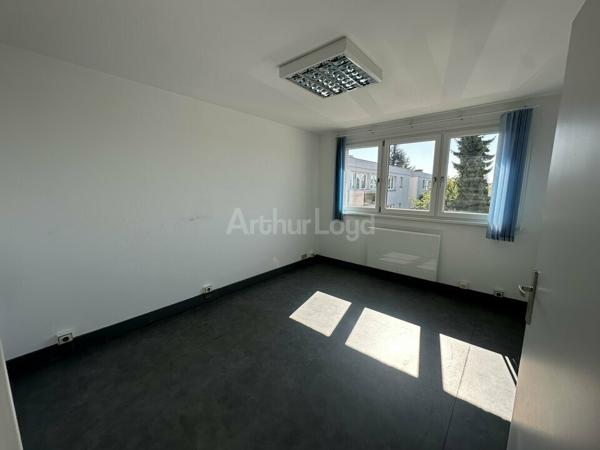 BUREAUX à LOUER de 74 m²